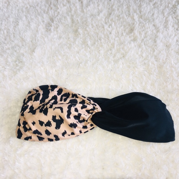 Bikini - Picture 3 of 3